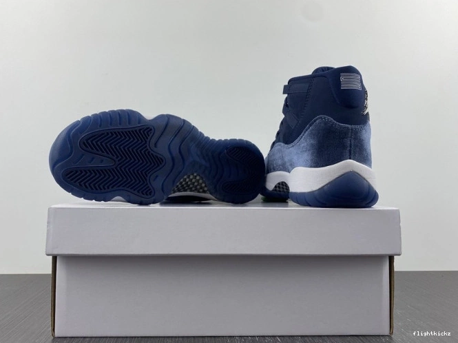 11 AR0715-441 Navy Midnight Air Jordan WMNS Velvet 0731